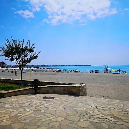 Elegant Beachfront At Apartamento *